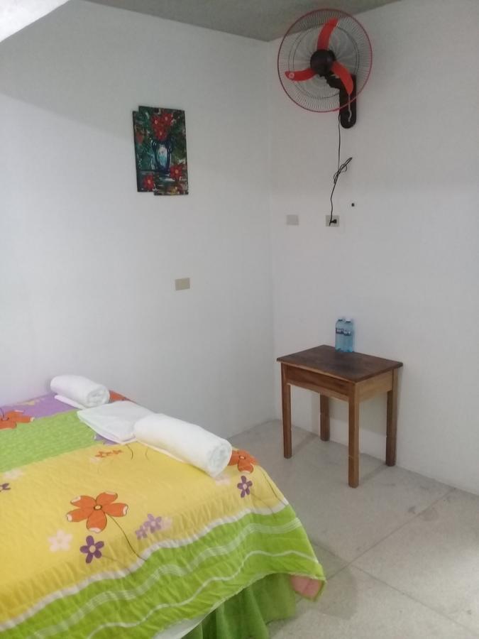 Hostel Quintonido Jarabacoa Buitenkant foto