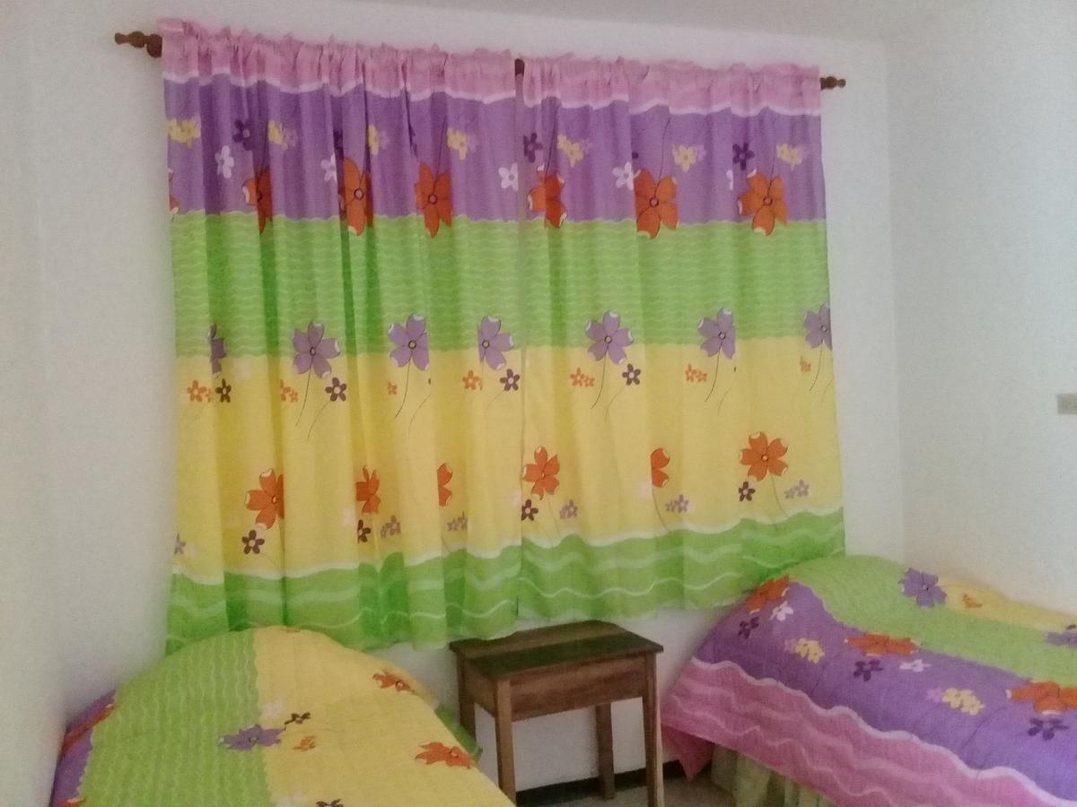 Hostel Quintonido Jarabacoa Buitenkant foto