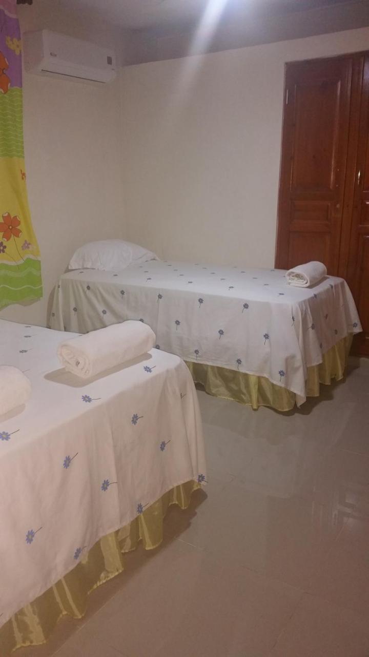Hostel Quintonido Jarabacoa Buitenkant foto